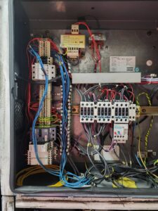 revision de paneles electricos y automatismos